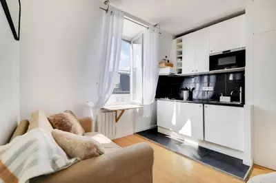 Cuisine ou kitchenette dans l'établissement Bosquet - Rue Cler