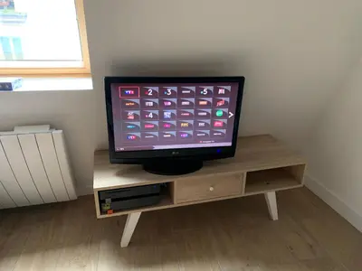 Télévision ou salle de divertissement dans l'établissement Quiet appartement in Paris City Center - Mouffetard district
