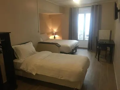 Un ou plusieurs lits dans un hébergement de l'établissement le paris saint ouen