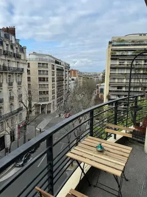 Balcon ou terrasse dans l'établissement Suite Paris Tour Eiffel