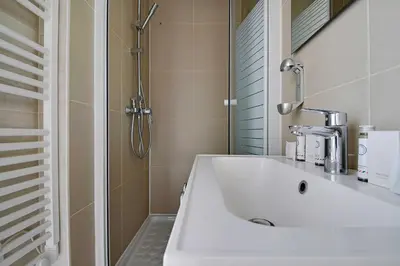 Salle de bains dans l'établissement Comfort studio at Gare de l Est