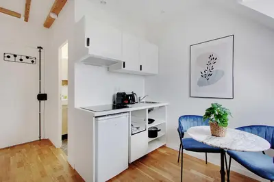 Cuisine ou kitchenette dans l'établissement Charming apartment - 1BR-3P -Trocadero
