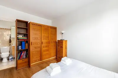Un ou plusieurs lits dans un hébergement de l'établissement GuestReady - A marvellous city retreat