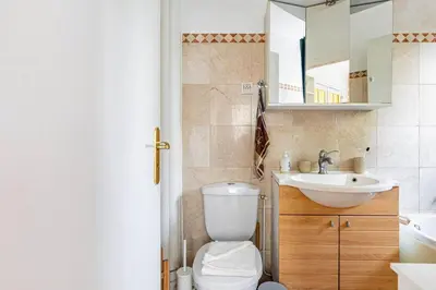 Salle de bains dans l'établissement GuestReady - A marvellous city retreat