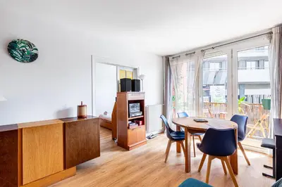 Coin salon dans l'établissement GuestReady - A marvellous city retreat