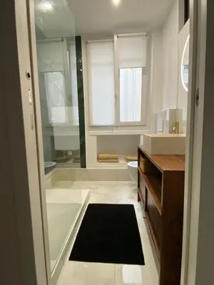 Salle de bains dans l'établissement Appartement neuf design - Montmartre