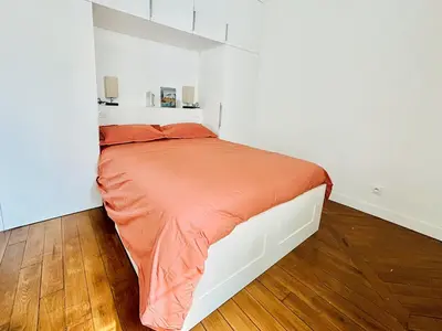 Un ou plusieurs lits dans un hébergement de l'établissement Charming Apartment Paris - Rentaway BnB