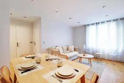 Coin salon dans l'établissement Beautiful apartment L016