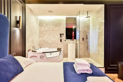 Un ou plusieurs lits dans un hébergement de l'établissement Wonderful private room - 2P - Châtelet