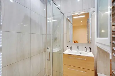 Salle de bains dans l'établissement Elegant Apartment - 1BR-2P - Arc de Triomphe