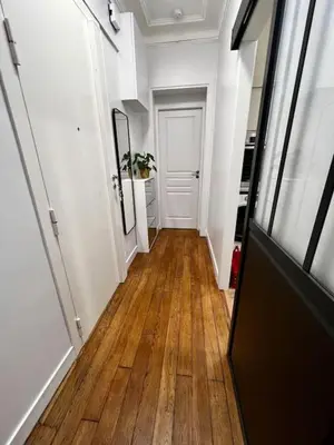 Plan de l'établissement Au coeur du marché Poncelet et à 2 pas de l'Arc de Triomphe - appartement 6 personnes et 1 bébé, sdb, 2 WC