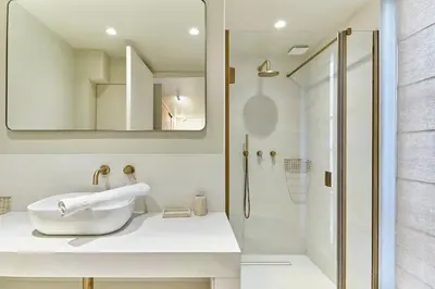 Salle de bains dans l'établissement Superb apartment Notre Dame De Paris by Studioprestige