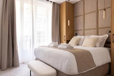 Un ou plusieurs lits dans un hébergement de l'établissement Exclusive apt with AC - 2BD-6P - Quartier Latin