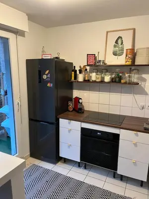 Cuisine ou kitchenette dans l'établissement Appartement Paisible au Vert