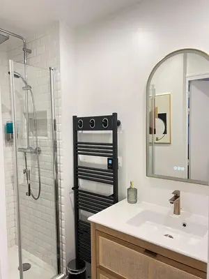 Salle de bains dans l'établissement Relais Cocorico 