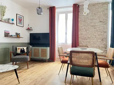 Télévision ou salle de divertissement dans l'établissement Relais Cocorico 