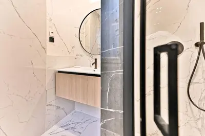 Salle de bains dans l'établissement Charmant Appartement Paris Châtelet-Les Halles