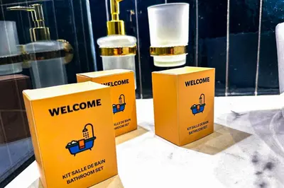 Salle de bains dans l'établissement Cocon Parisien - Face à Louboutin - Chez Nicolas