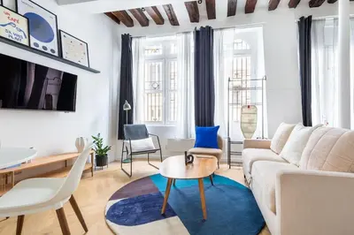Coin salon dans l'établissement Typical Parisian Apart#Quatier Latin#Notre Dame#