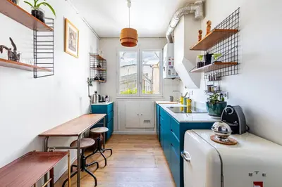 Cuisine ou kitchenette dans l'établissement GuestReady - A Zen haven near Montmartre