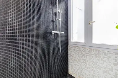 Salle de bains dans l'établissement GuestReady - A Zen haven near Montmartre