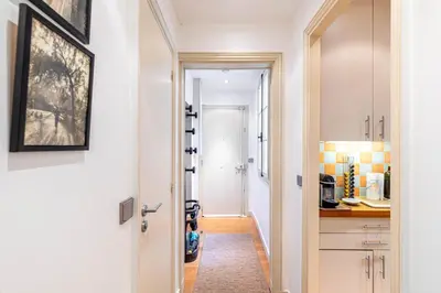 Cuisine ou kitchenette dans l'établissement GuestReady - Magnificent stay in the 3rd Arr.