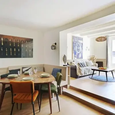 Beautiful apartment 2BR - 4P Republique Temple