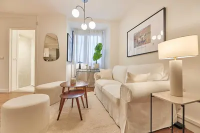 Coin salon dans l'établissement Classy Apartment 2BD-4P - Eiffel Tower