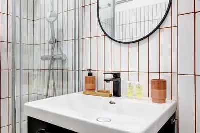 Salle de bains dans l'établissement 397 Suite Glamour - Superbe Studio à Paris