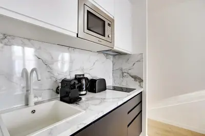 Salle de bains dans l'établissement Luxury in the heart of Paris - 1BR-4P - Bourse