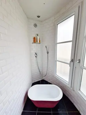 Salle de bains dans l'établissement Marais Design flat
