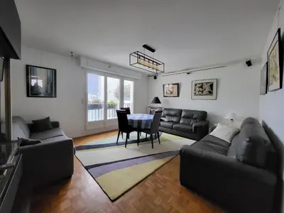 Coin salon dans l'établissement Paris, bonne nouvelle, 56m2