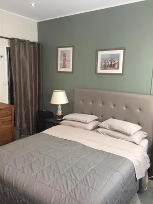 Un ou plusieurs lits dans un hébergement de l'établissement 2 bd 16th Arrondissement Trocadero Sleeps 4 to 6 Eiffel Tower