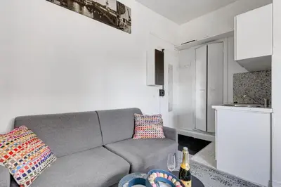 Cuisine ou kitchenette dans l'établissement 542 Suite Montrouge - Appartement proche de Paris