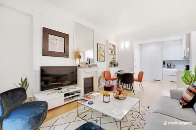 Coin salon dans l'établissement Luxury apartment 4pers George V