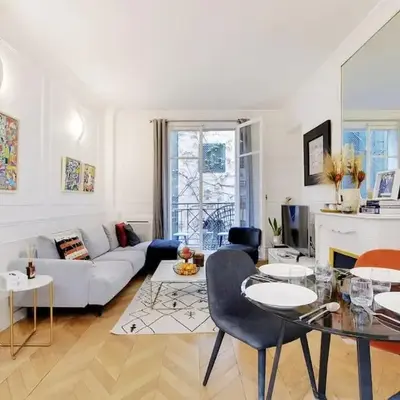 Luxury apartment 4pers George V