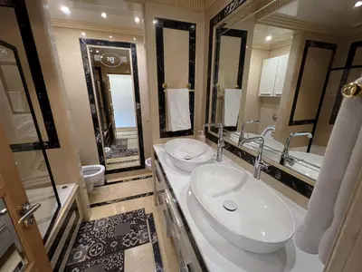Salle de bains dans l'établissement Les Amoureux de Paris
