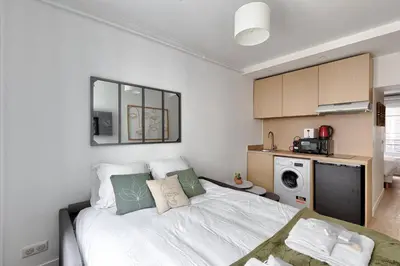 Cuisine ou kitchenette dans l'établissement 556 Suite Wagram - Superbe Appartement à Paris