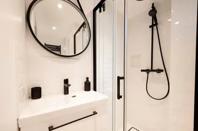 Salle de bains dans l'établissement Studio Isla - Welkeys
