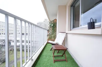 Balcon ou terrasse dans l'établissement Spacious & Cozy 2-Room with Balcony