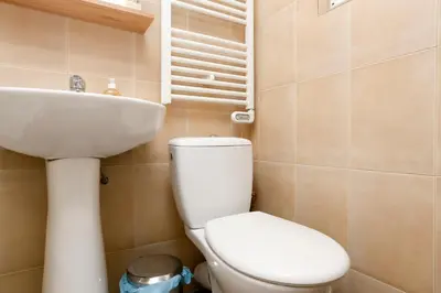 Salle de bains dans l'établissement Paris studio Rue du Maine in Montparnasse - next to train station, close to 6th arrondissement