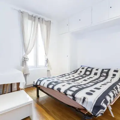 Paris studio Rue du Maine in Montparnasse - next to train station