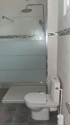 Salle de bains dans l'établissement Appartement saint ouen 45M2