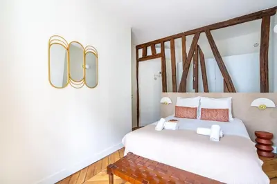 Un ou plusieurs lits dans un hébergement de l'établissement 2#Two Bedrooms#Champs Elysées#Arc de Triomphe#AC