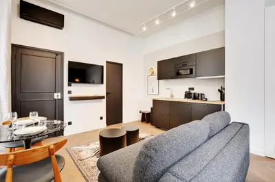 Cuisine ou kitchenette dans l'établissement Magnifique Studio Montorgueil