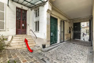 Façade ou entrée de l'établissement Paris Rooftop Views Cosy Separate Living Stay