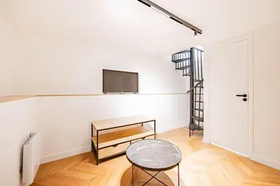 Télévision ou salle de divertissement dans l'établissement New Duplex 4Pers#Porte Maillot#Porte Champerret