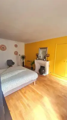 Un ou plusieurs lits dans un hébergement de l'établissement Superbe Maison près du Sacré Cœur