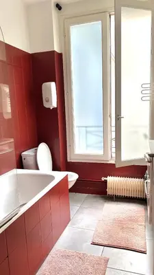 Plan de l'établissement Superbe Maison près du Sacré Cœur