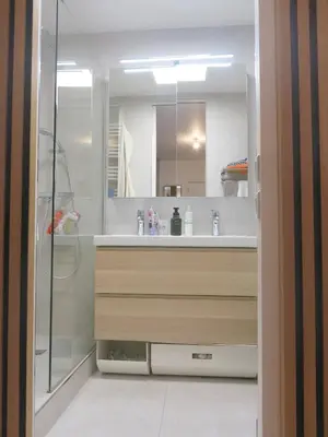 Salle de bains dans l'établissement Appartement St Antoine Nation CityCosy